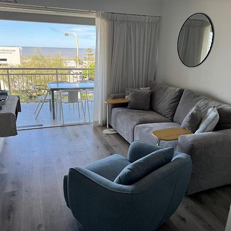 Ocean View - Alexandra Headlands Beachfront Unit Exteriér fotografie