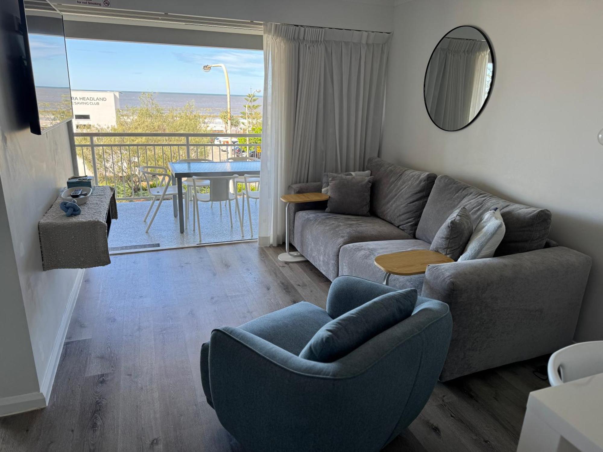 Ocean View - Alexandra Headlands Beachfront Unit Exteriér fotografie